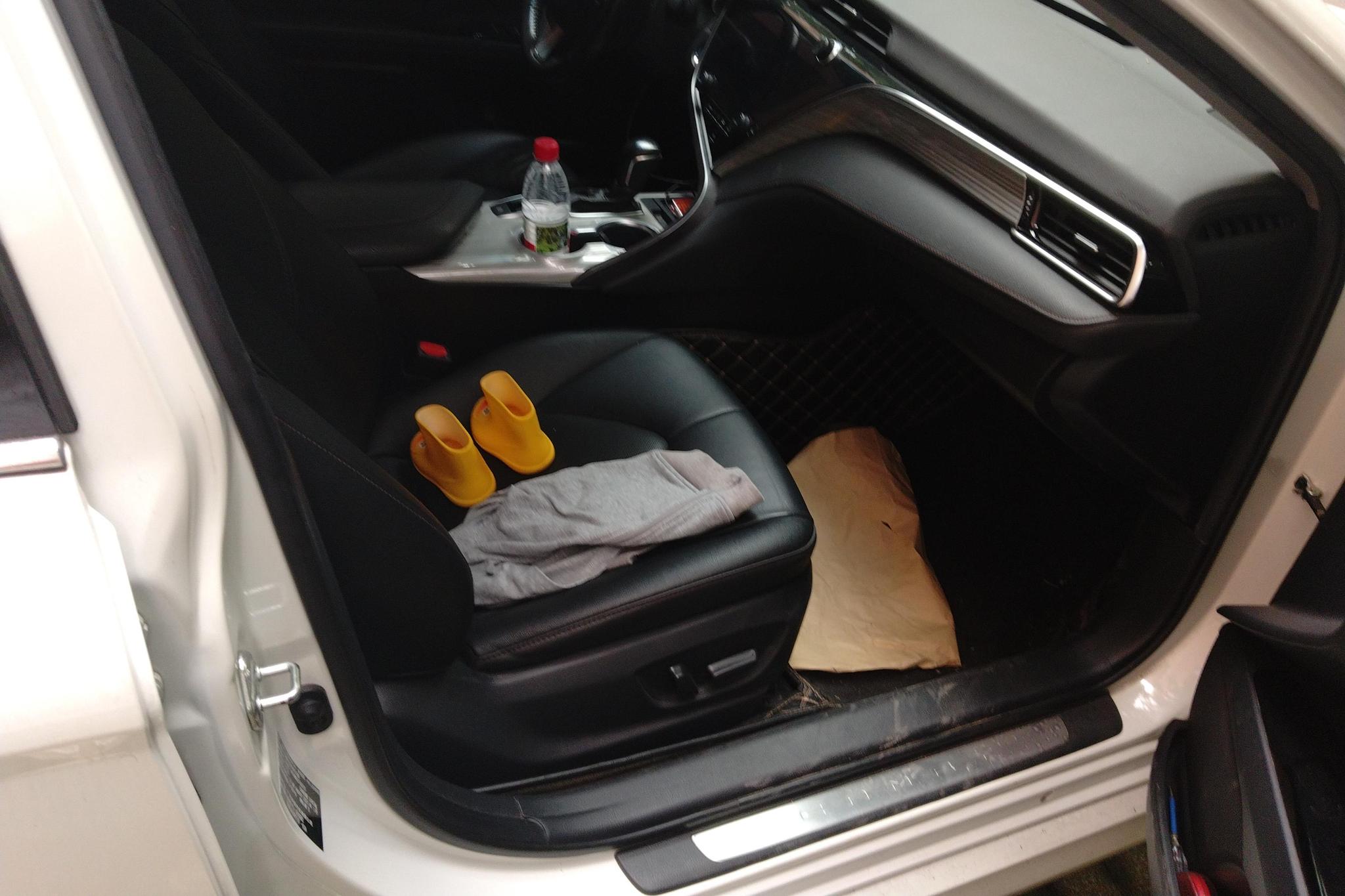 Toyota Camry id 4438305 из Китая 16