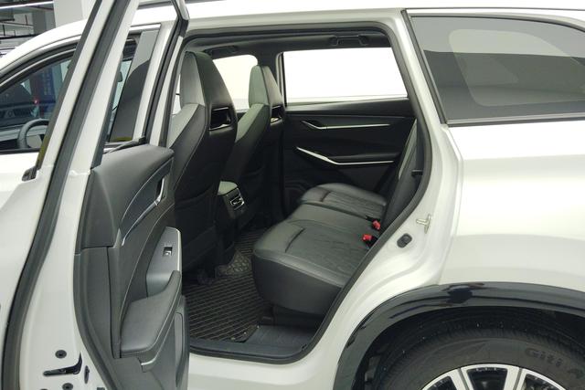 CHANGAN CS75 PLUS 2024 — фото 16