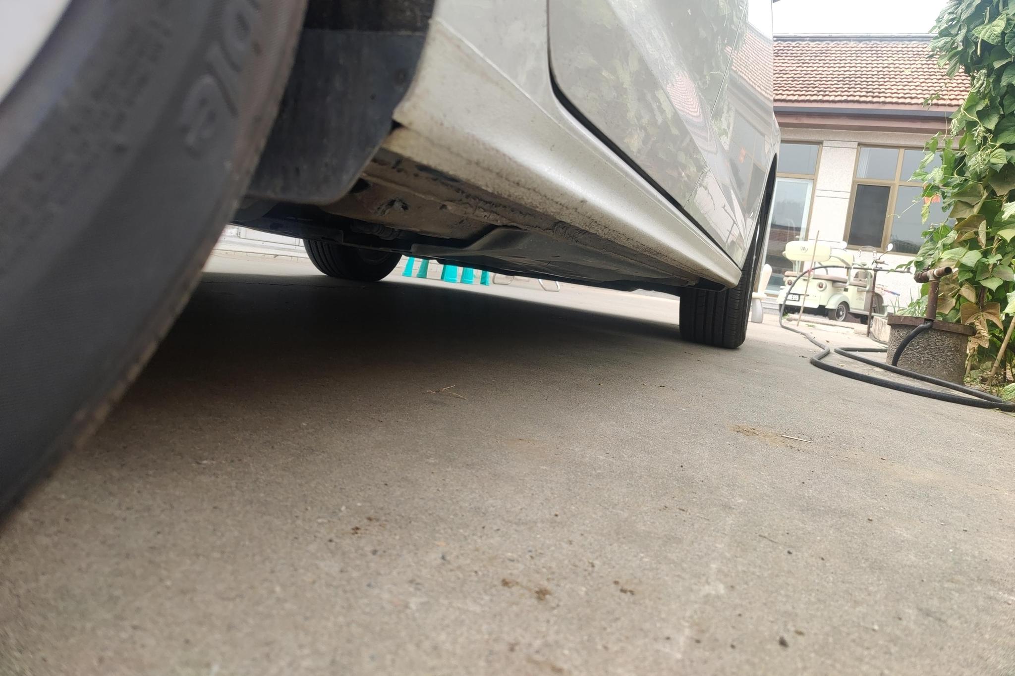 Volkswagen Bora id 4451922 из Китая 14