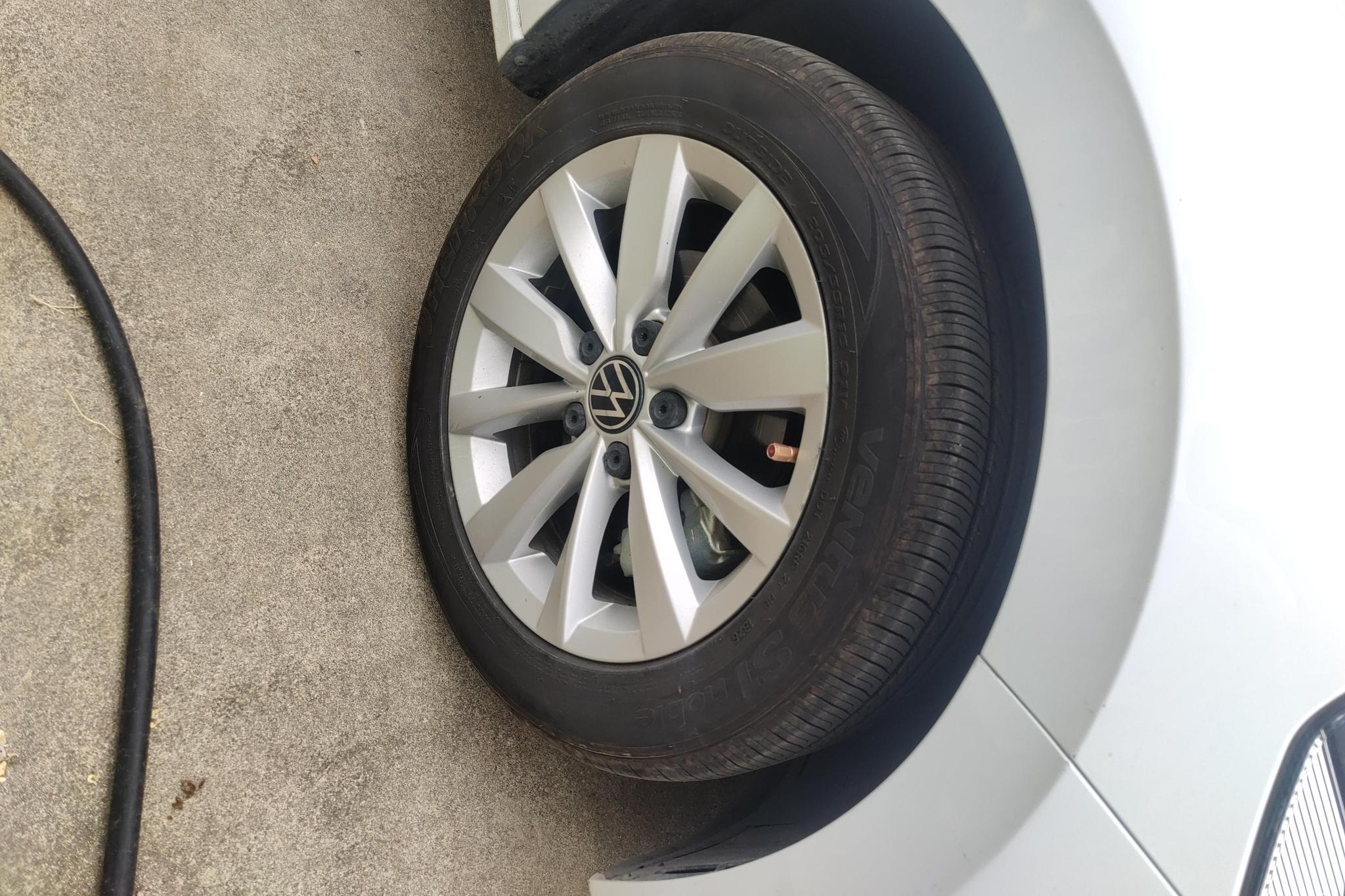 Volkswagen Bora id 4451922 из Китая 16