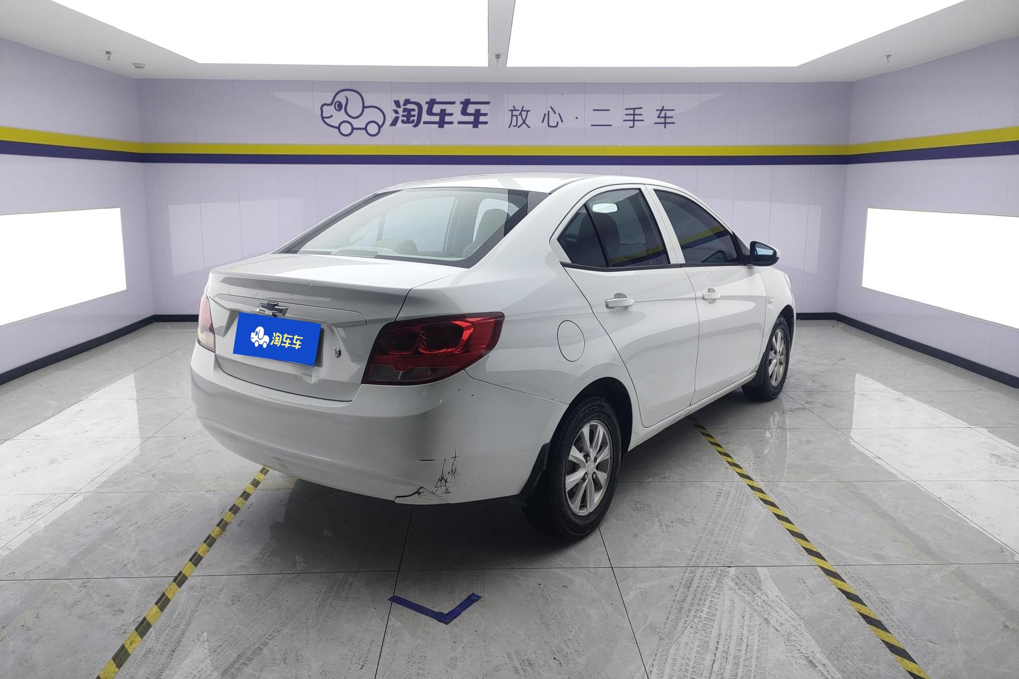Chevrolet Sail 2015 3 1.3L AMT