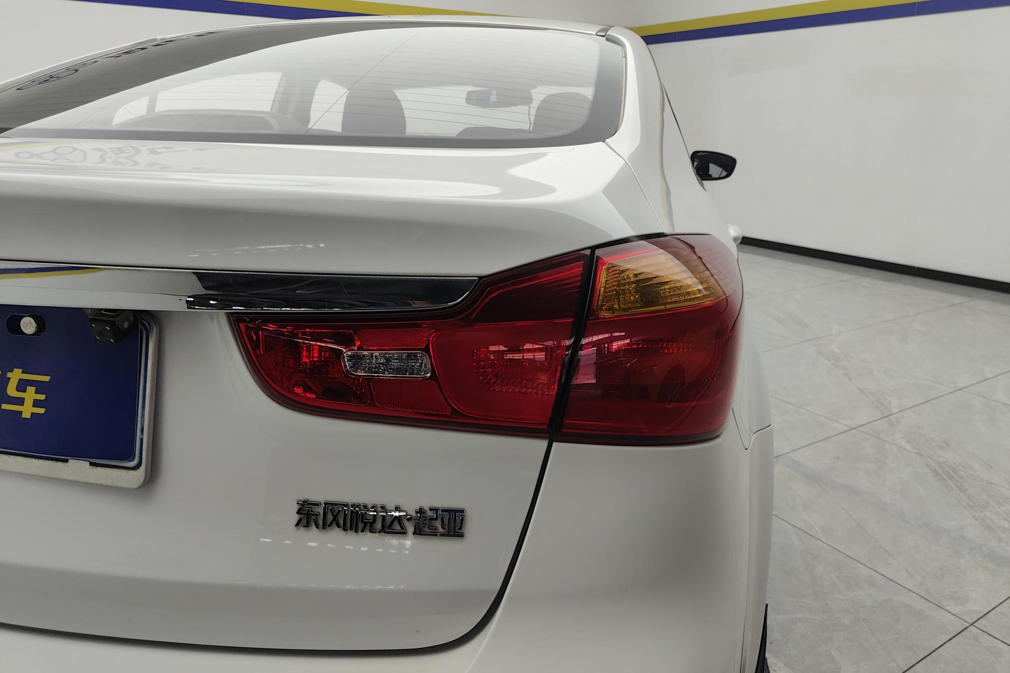 Kia K3 2015 1.6L MT GL