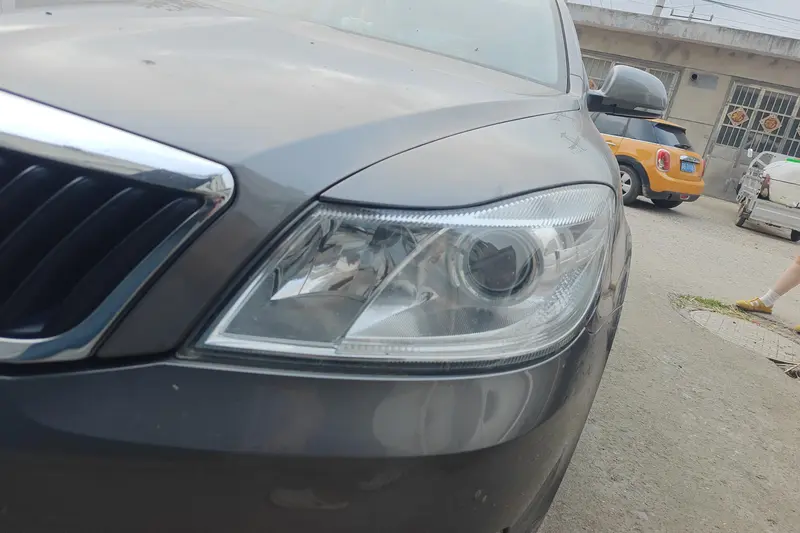 Skoda Octavia — фото 4