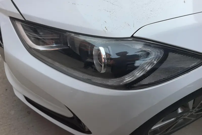 Hyundai Elantra — фото 4