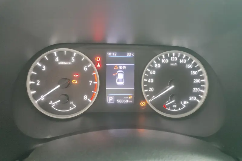 Nissan Sylphy 1.6 L XL CVT — фото 7