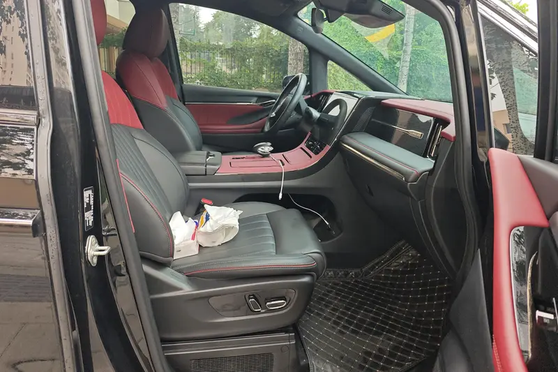 Trumpchi GACTrumpchi M8 — фото 10