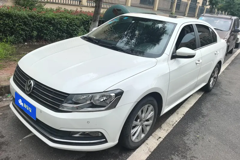 Volkswagen Lavida 1.6 L AT Comfort