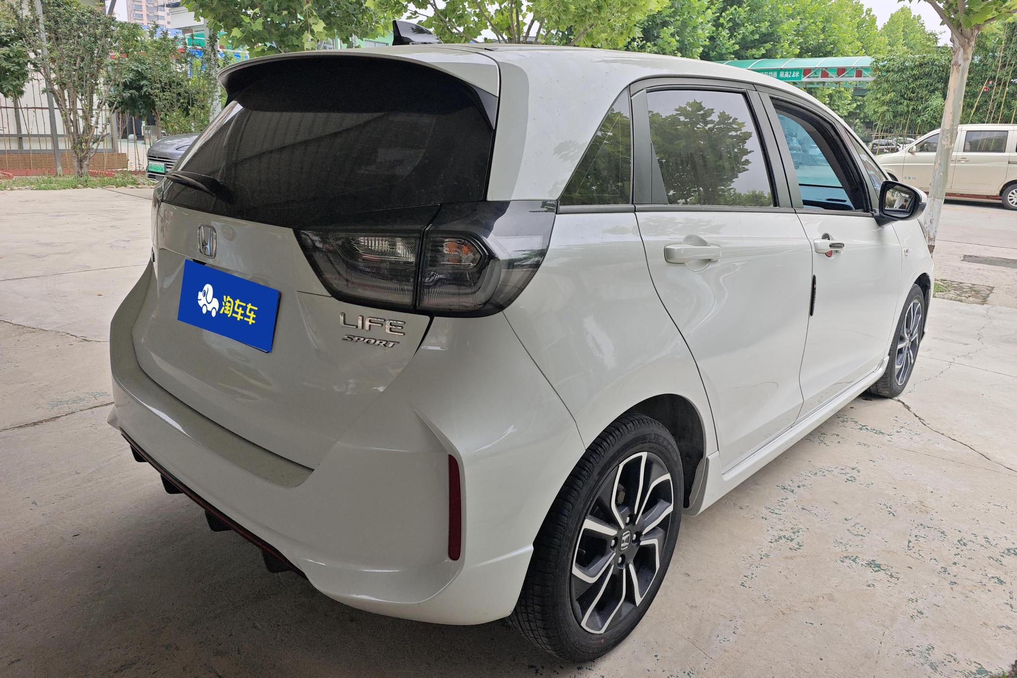 Honda LIFE id 4461845 из Китая 16