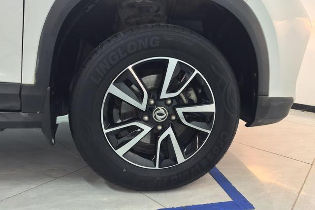 Dongfeng Fengxing Fengxing T5 2020 — фото 7