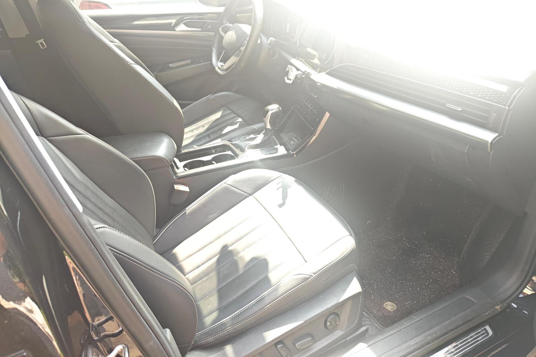 Volkswagen Passat id 4467665 из Китая 16