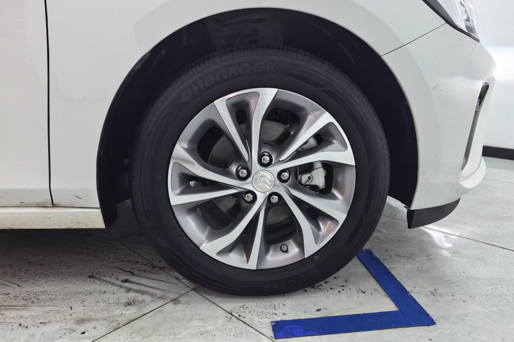 Buick Verano 2023 Pro 533T