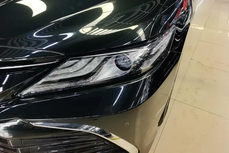 Toyota Camry — фото 4