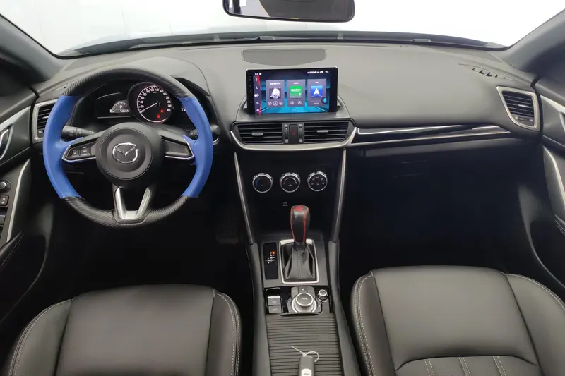 Mazda CX-4 — фото 10