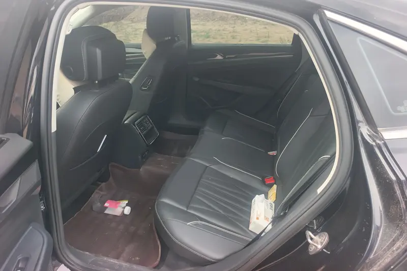 Volkswagen Passat — фото 9