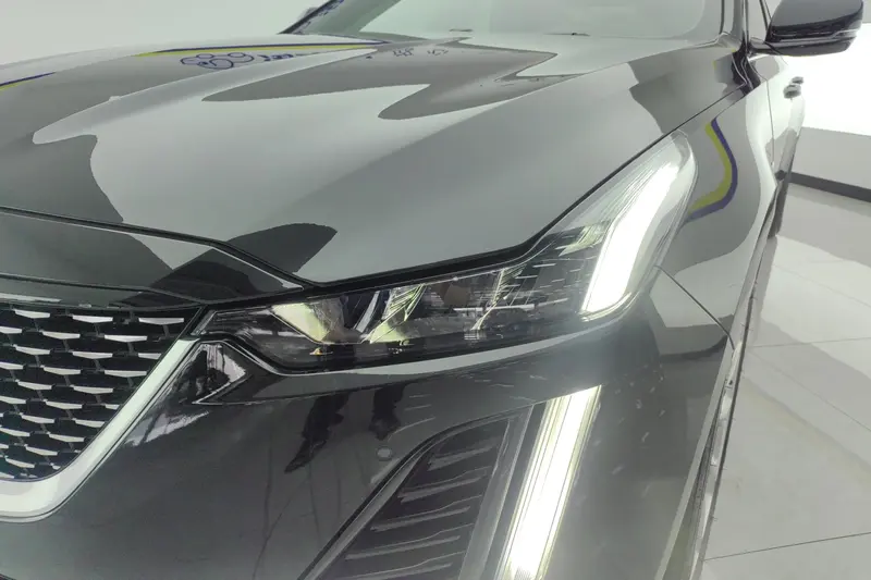 Cadillac CT5 — фото 4