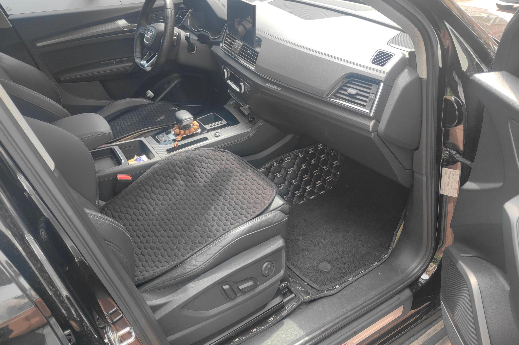 Audi Q5L id 4486900 из Китая 10