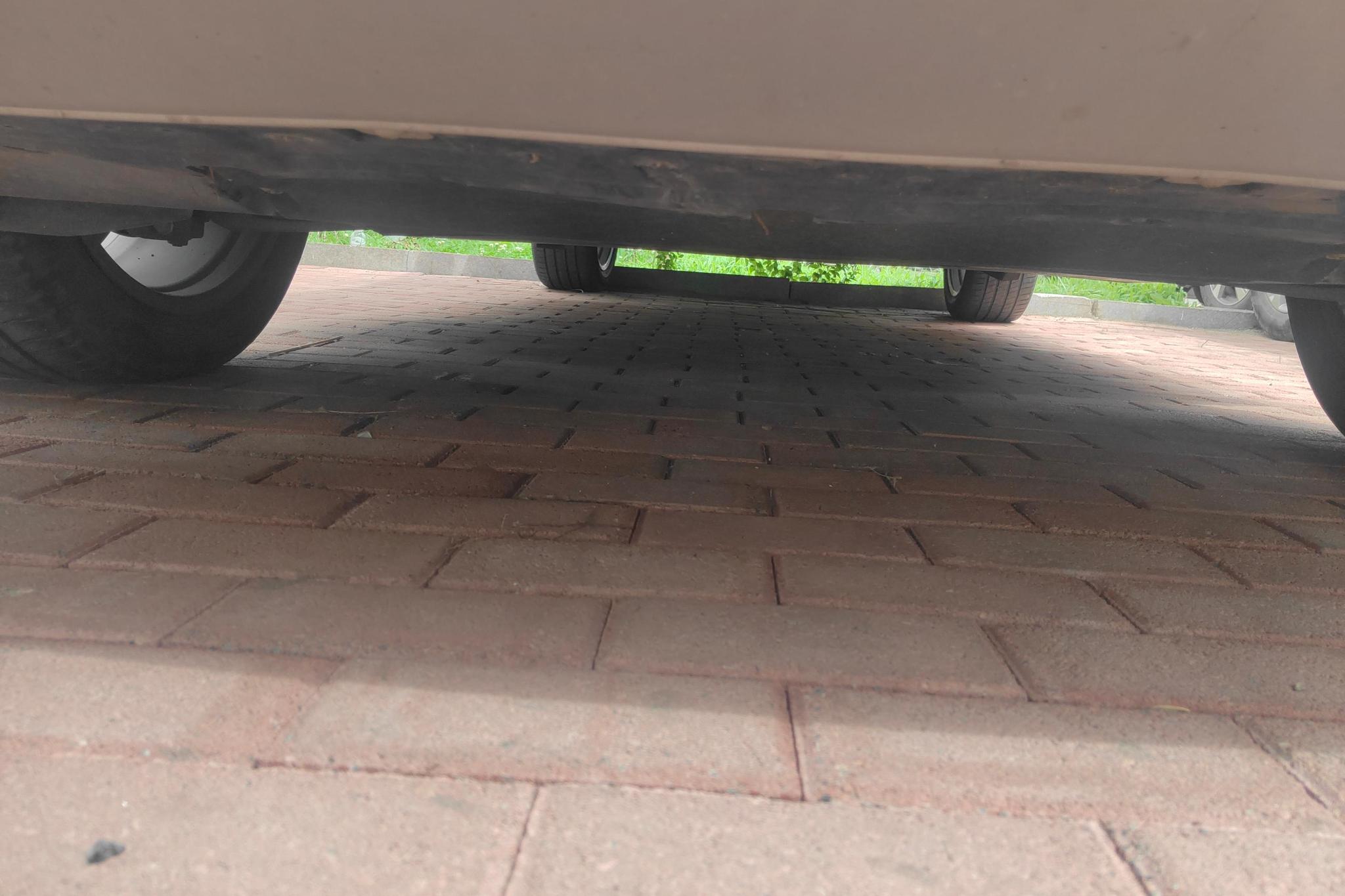 Audi Q5L id 4486900 из Китая 16