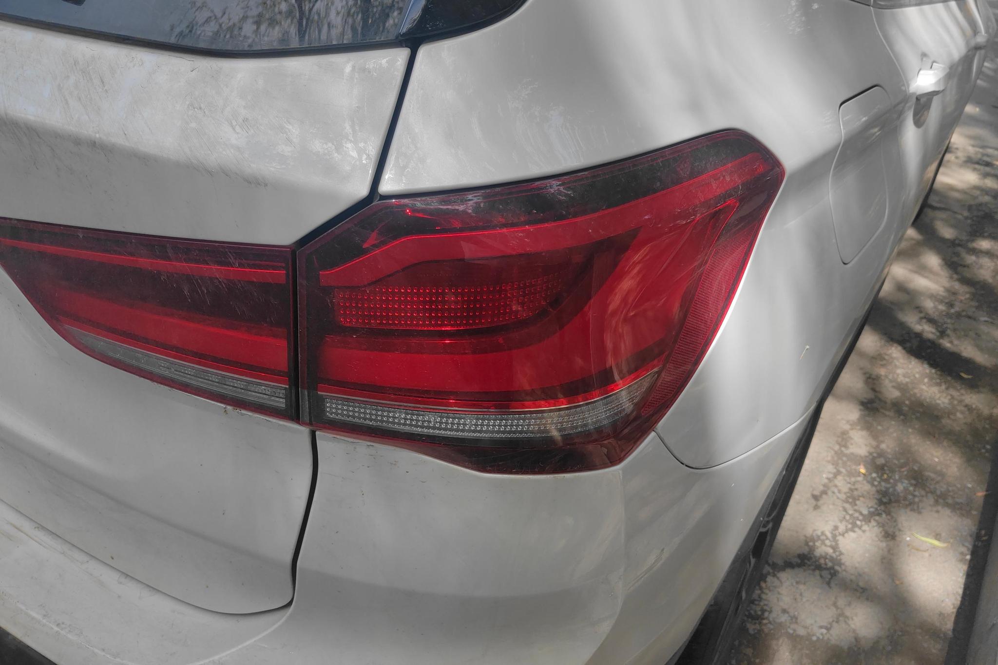 BMW X1 id 4486975 из Китая 17