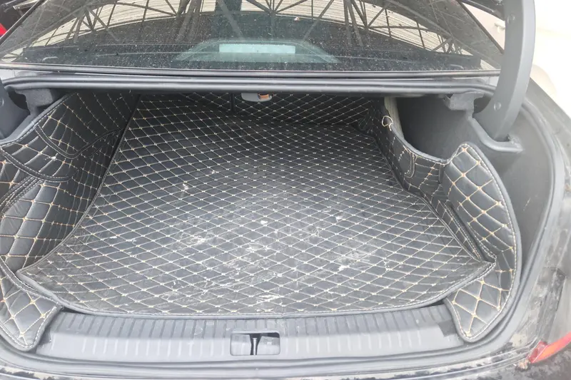 Volkswagen Passat — фото 10