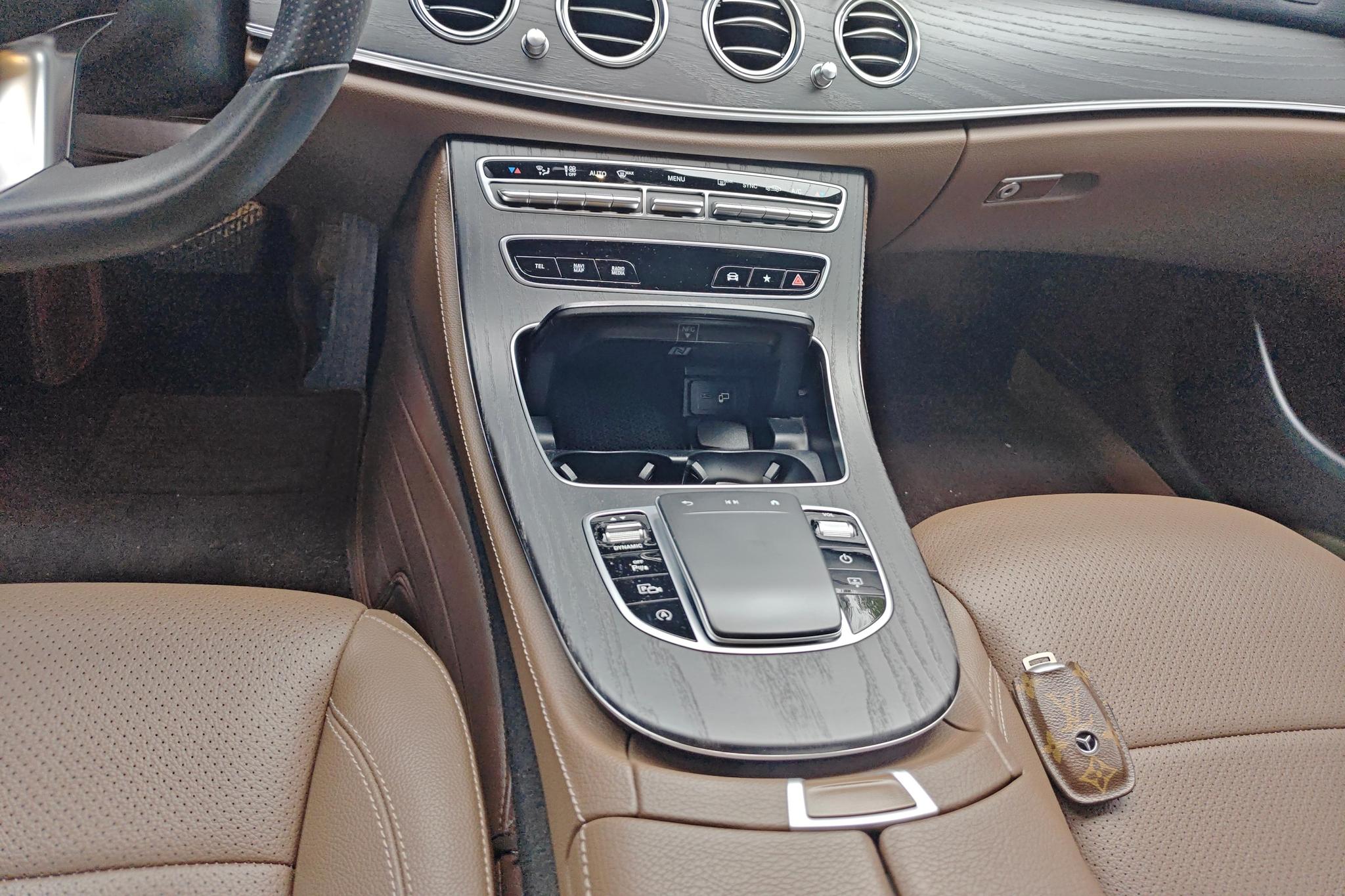 Mercedes-Benz E-class id 4498584 из Китая 11