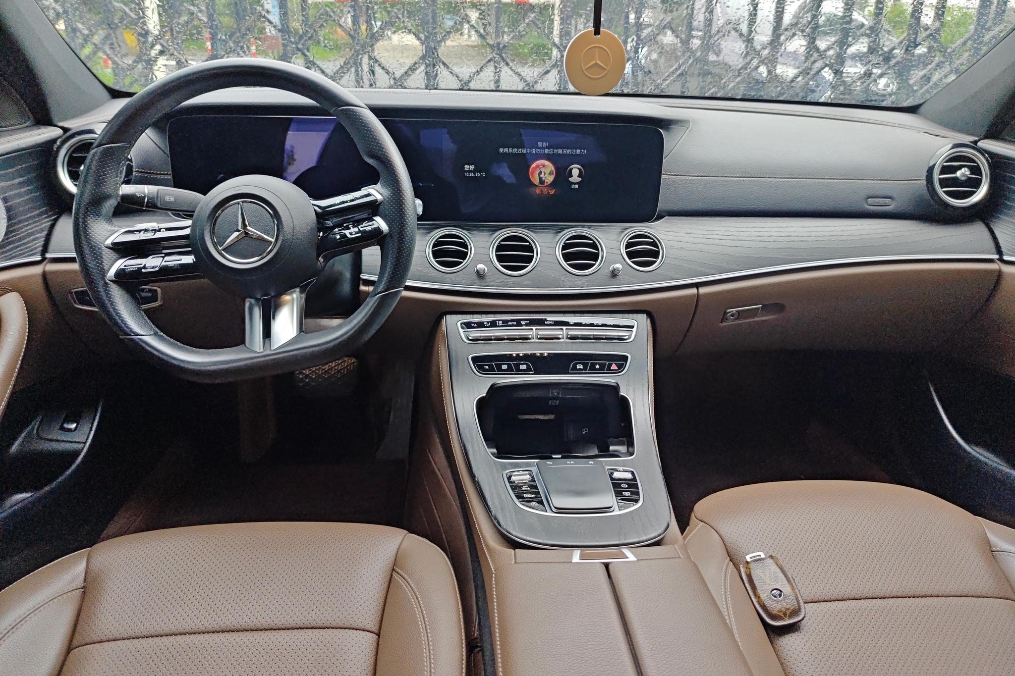 Mercedes-Benz E-class id 4498584 из Китая 12