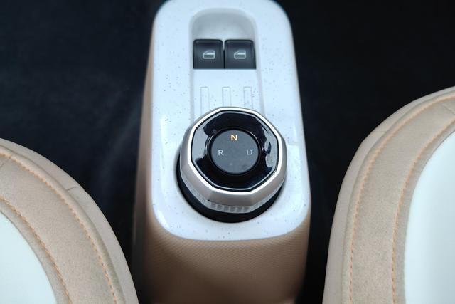 Geely Panda 2023 — фото 14