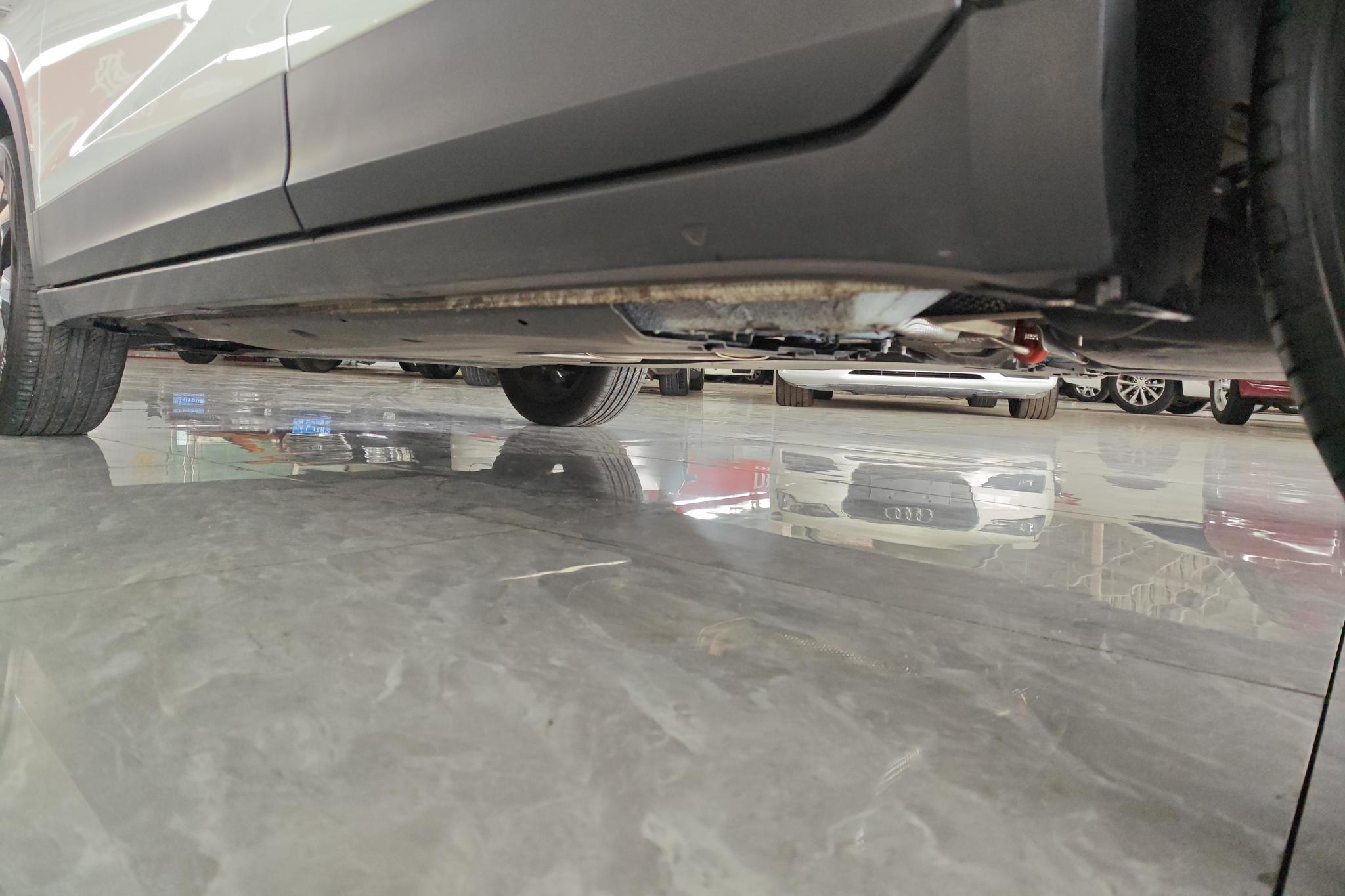Volkswagen Tuyue id 4510603 из Китая 17