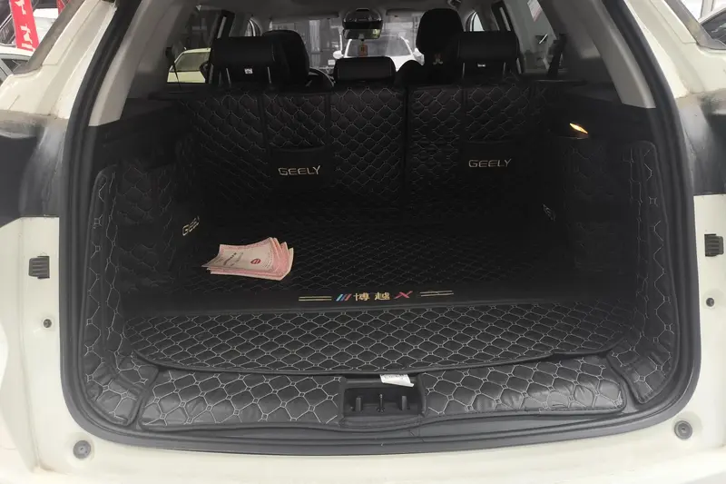 Geely Atlas (Boyue) — фото 11