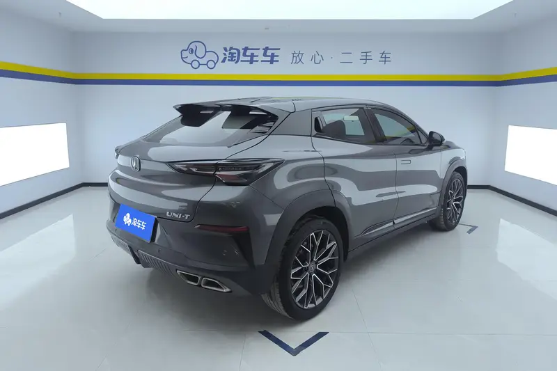 Changan UNI-T 1.5 T Premium — фото 3
