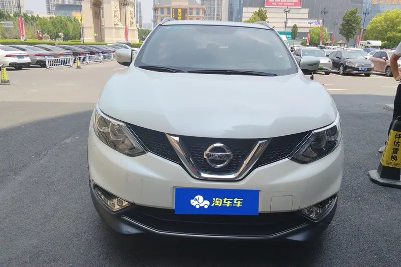 Nissan Qashqai — фото 2