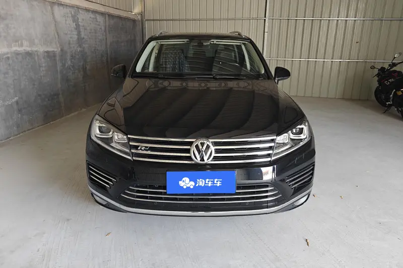 Volkswagen Touareg 3.0 TSI — фото 2