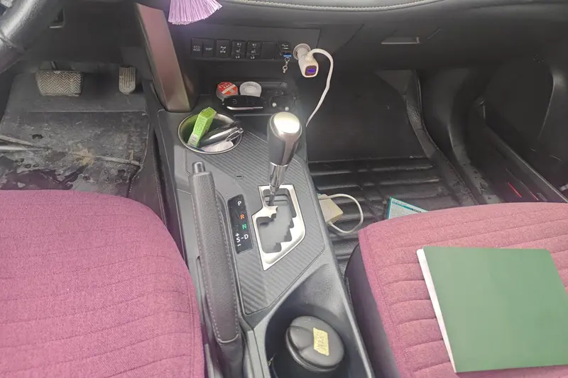 Toyota RAV 4 2.5 L AT 4 WD Elite — фото 8