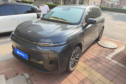 Leapmotor B10