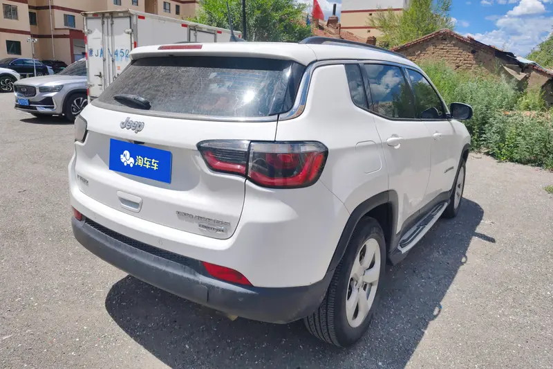 Jeep Compass — фото 3