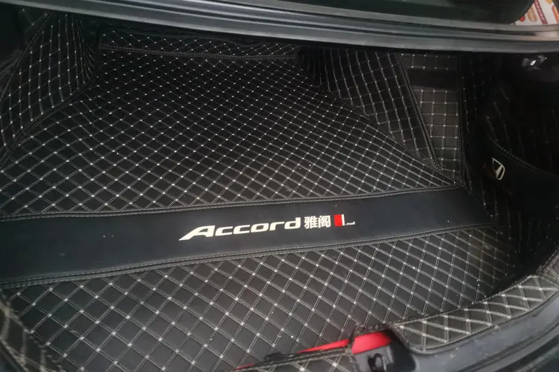 Honda Accord — фото 8