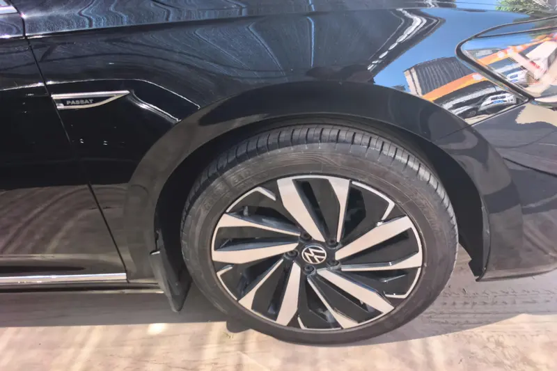 Volkswagen Passat — фото 5