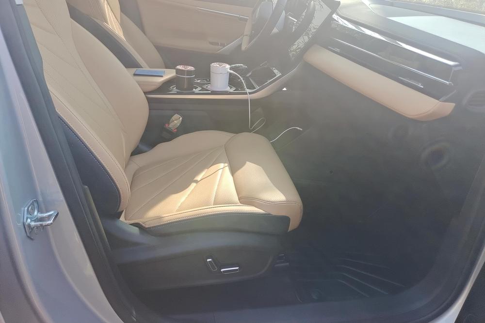 Geely Boyue L, фото 6