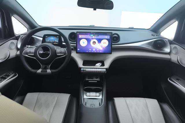 BYD Dolphin 2023 — фото 12