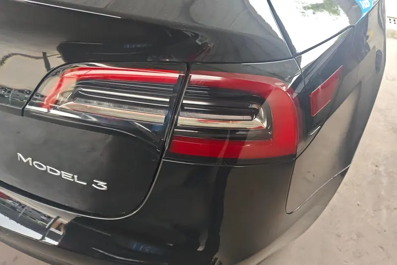 Tesla Model 3 RWD — фото 5