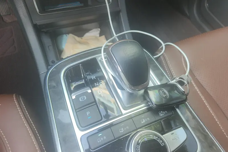 BYD Tang DM 2.0 T 4 WD Flagship — фото 8