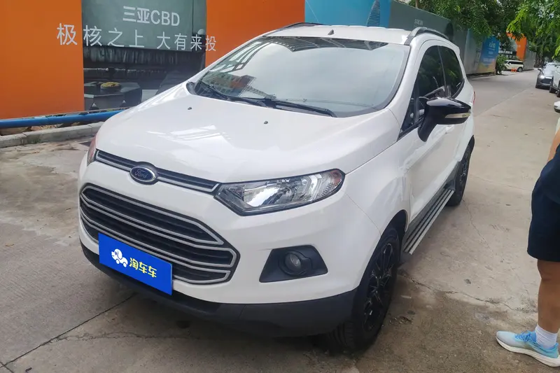 Ford EcoSport — фото 1