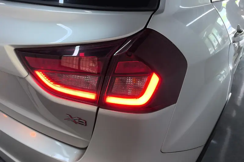 Geely Vision X 3 1.5 L CVT Premium — фото 5