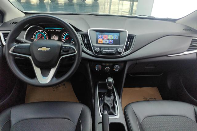 Chevrolet Cruze 2019 — фото 12