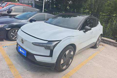 Volvo EX30, 2025 год