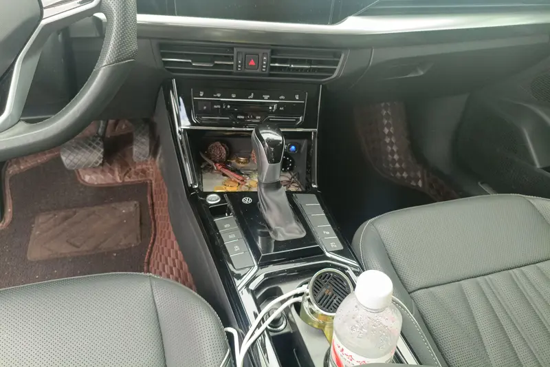 Volkswagen Passat — фото 10