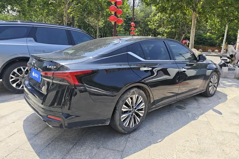 Nissan Teana 2.0 L XL-TLS — фото 3