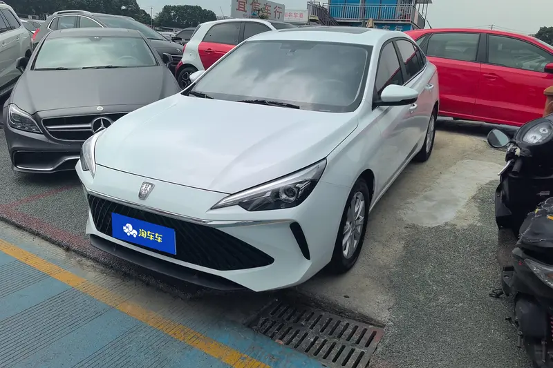 Roewe i 5 1.5 L CVT Luxury