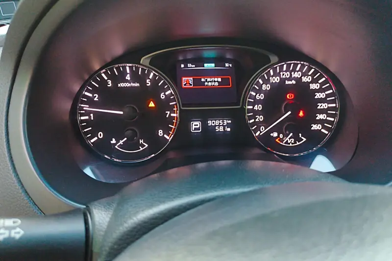 Nissan Teana 2.0 L XLComfort — фото 8