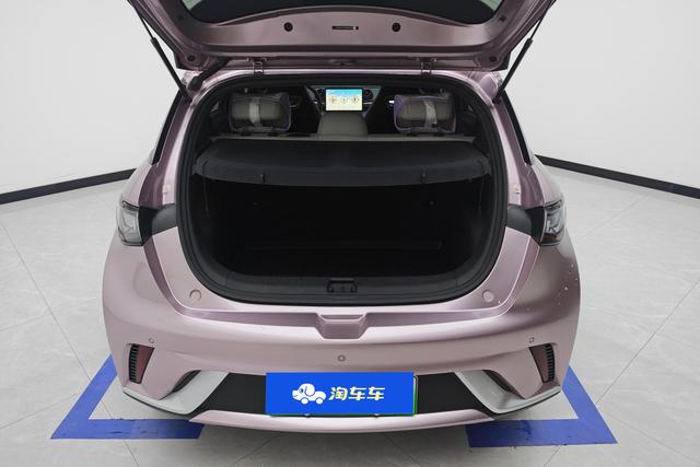 BYD Dolphin 2021 — фото 17