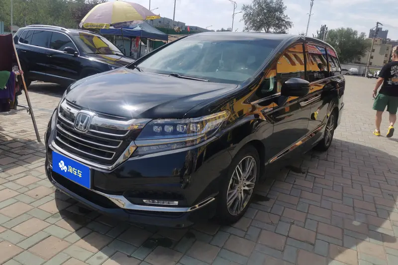 Honda Elysion 2.0 L ·Luxury